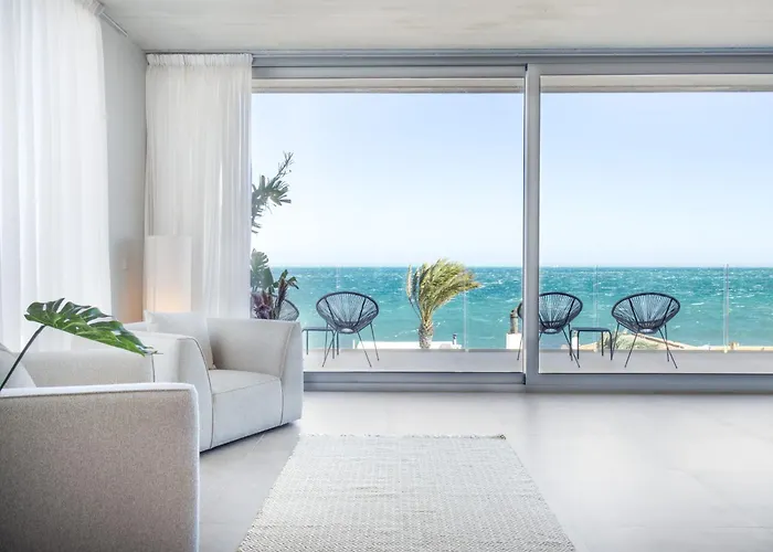 Luxury Mar With Arcade & Pool Table, Ps5