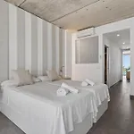 Luxury Lumina With Arcade & Pool Table, Ps5