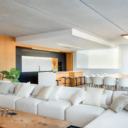 Вилла Luxury Mar With Arcade & Pool Table, Ps5