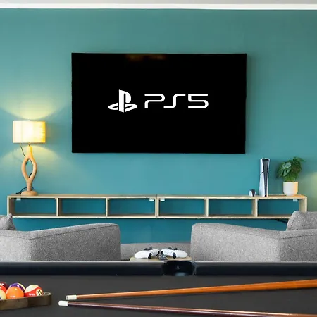 Luxury Lumina With Arcade & Pool Table, Ps5 *