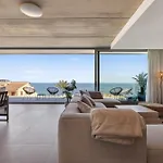 Luxury Lumina With Arcade & Pool Table, Ps5 Villa