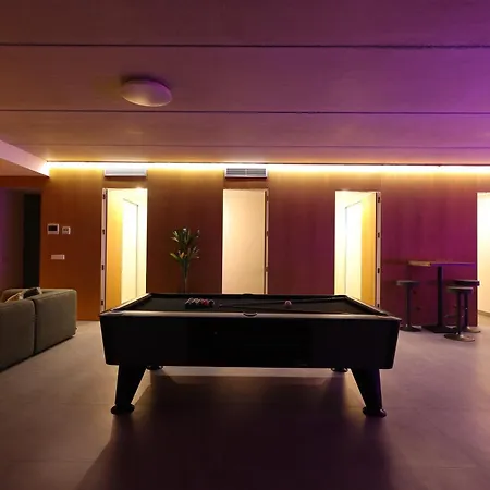 Villa Luxury Lumina With Arcade & Pool Table, Ps5
