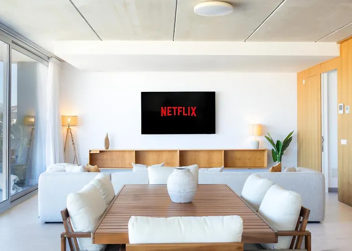 Luxury Mar With Arcade & Pool Table, Ps5 *