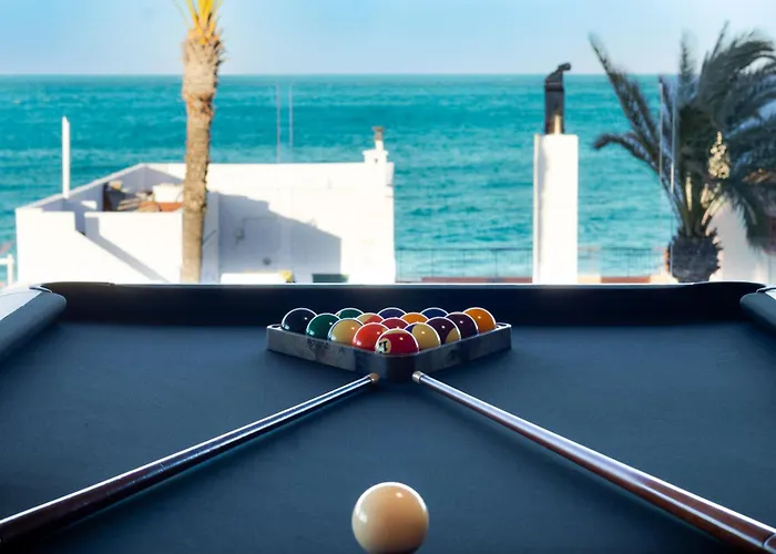 Luxury Mar With Arcade & Pool Table, Ps5 *