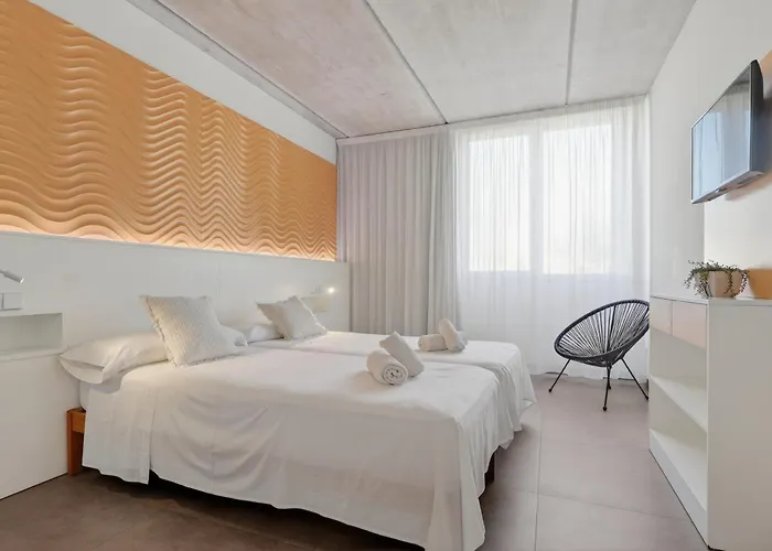 Luxury Mar With Arcade & Pool Table, Ps5