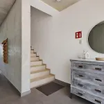 Luxury Lumina With Arcade & Pool Table, Ps5 *