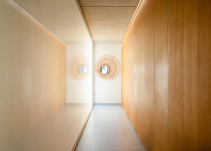 Luxury Mar With Arcade & Pool Table, Ps5 Villa