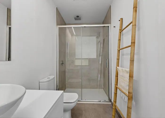 Luxury Mar With Arcade & Pool Table, Ps5