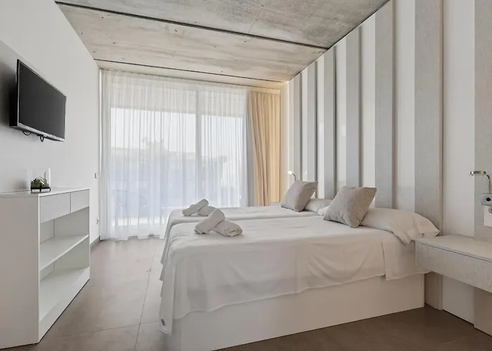 Luxury Mar With Arcade & Pool Table, Ps5 Villa *